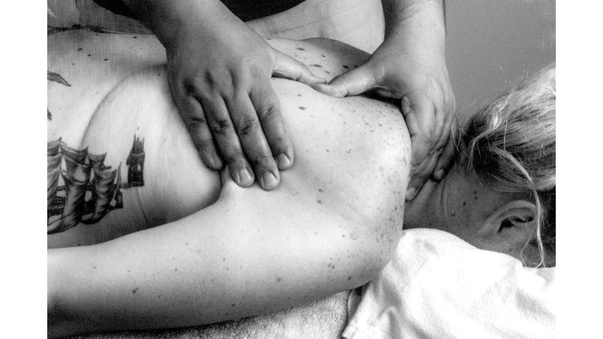 Remedial Massage for Shoulder Tension: A Step-by-Step Guide