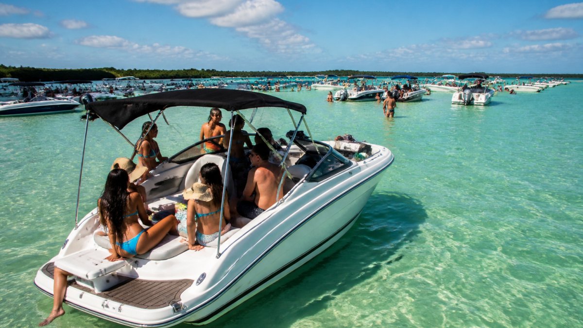 Rent a Boat for a Sandbar Party in Miami: 2026 Guide