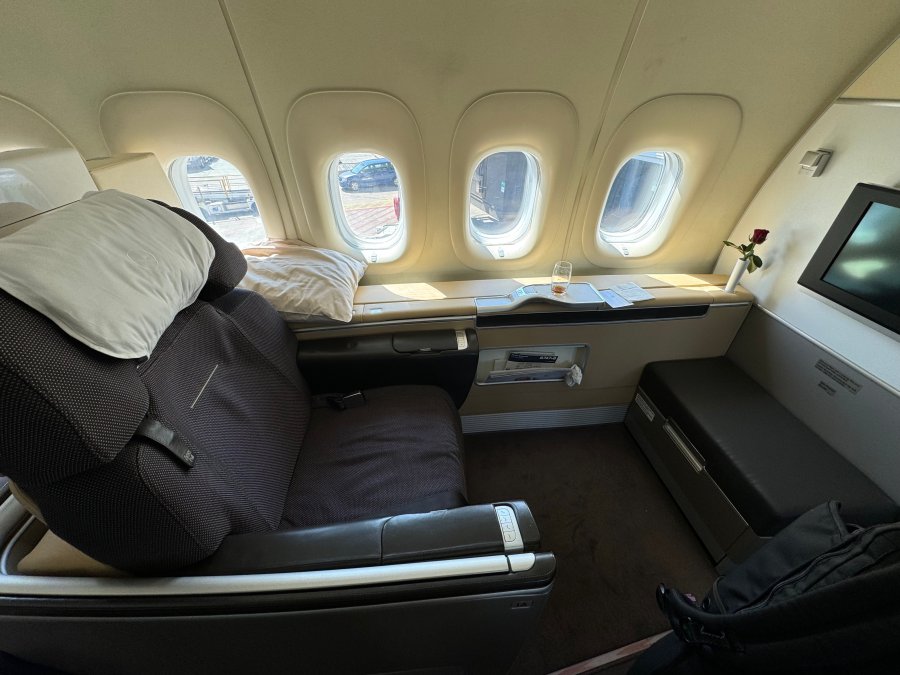 Request a Window Seat at Check-In: A Traveler's Guide Request A Window Seat At Check In A Travelers Guide 1791228776