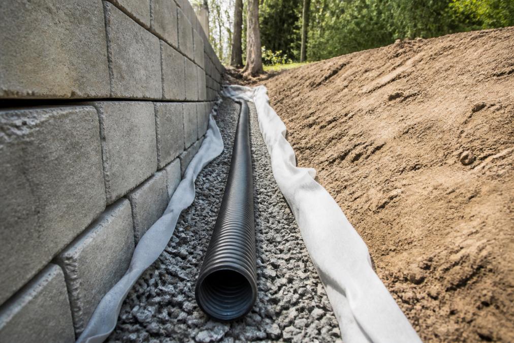 Retaining Wall Drainage Solutions for Slopes