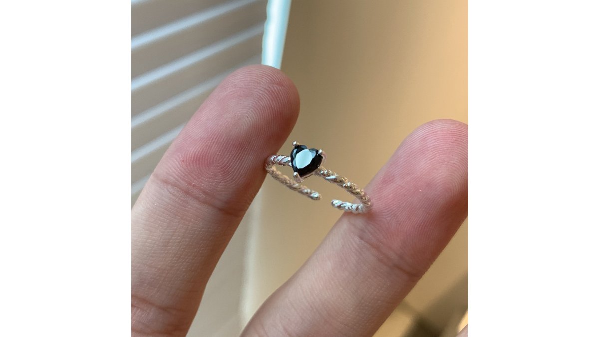 S925 Sterling Silver Black Zirconia Love Twist Ring