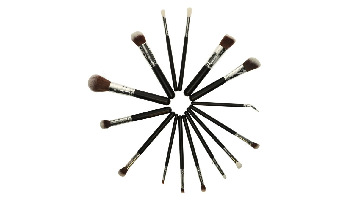 Set of 15 Professional Synthetic Makeup Brushes
