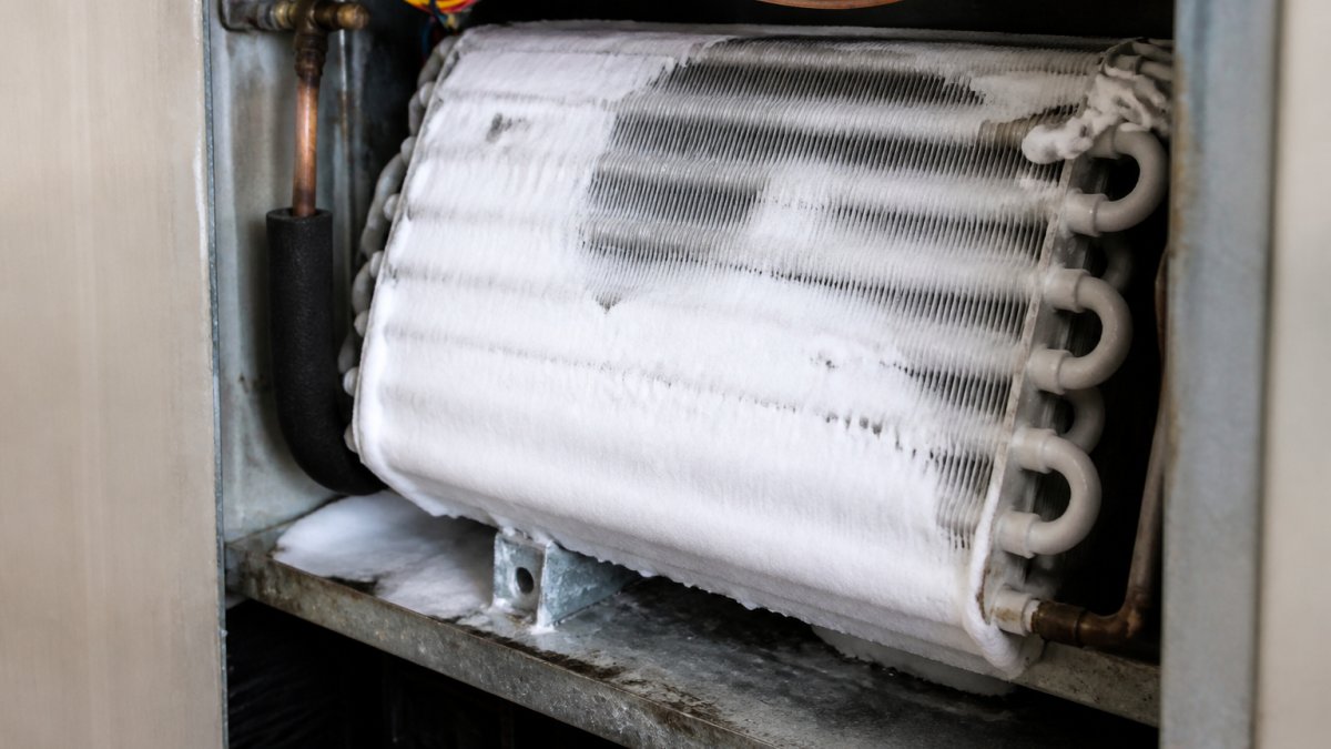 Signs of Frozen Evaporator Coils in AC Systems