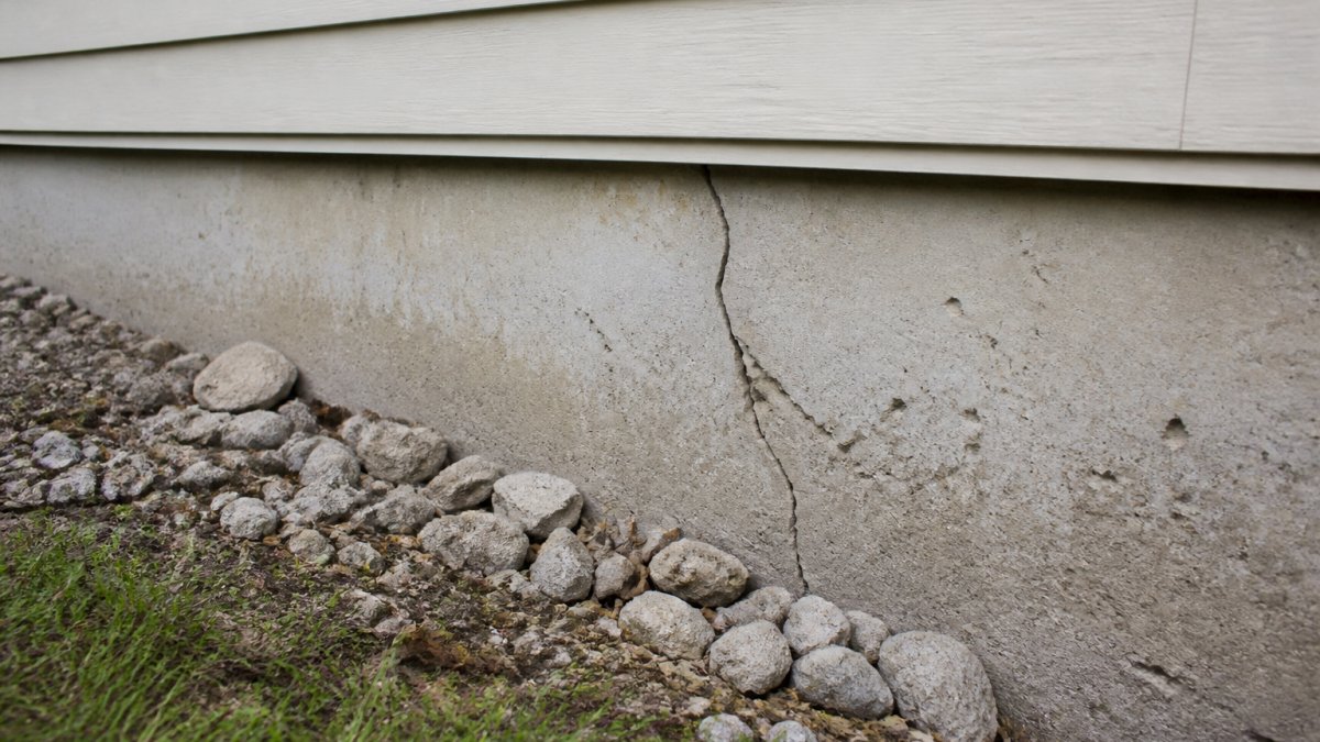 Signs of Structural Foundation Issues: A Homeowner's Guide