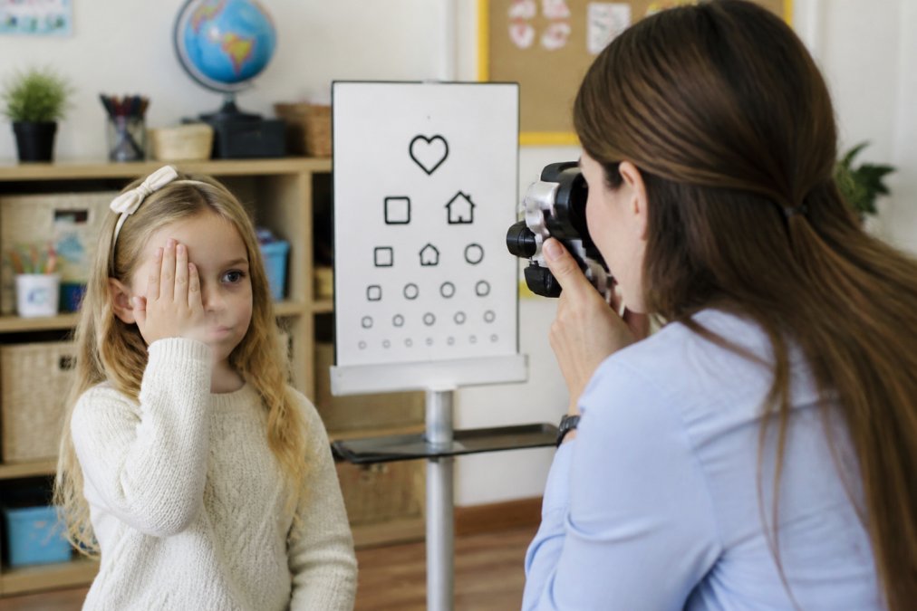 Signs School Vision Screening Missed