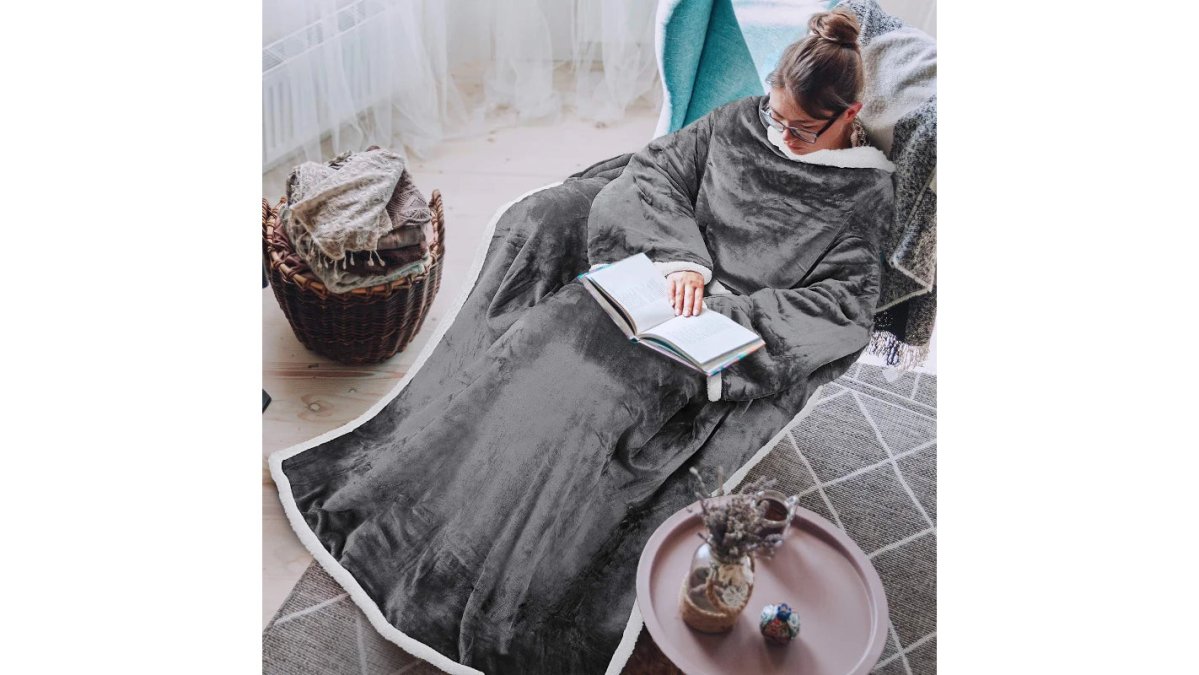 SootheStep™️ Snuggly Sleeved Sofa Blanket