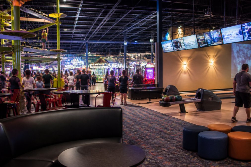 Steps to Open a Family Entertainment Center in 2026