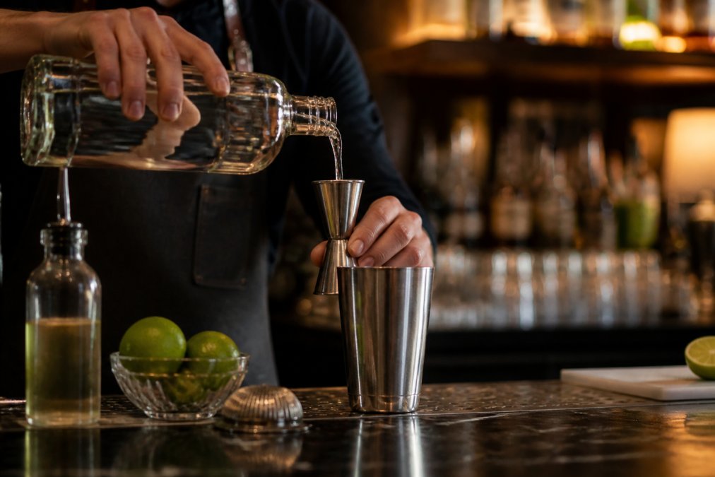 Professional illustration showing Professional for 2:1:1 rule cocktails