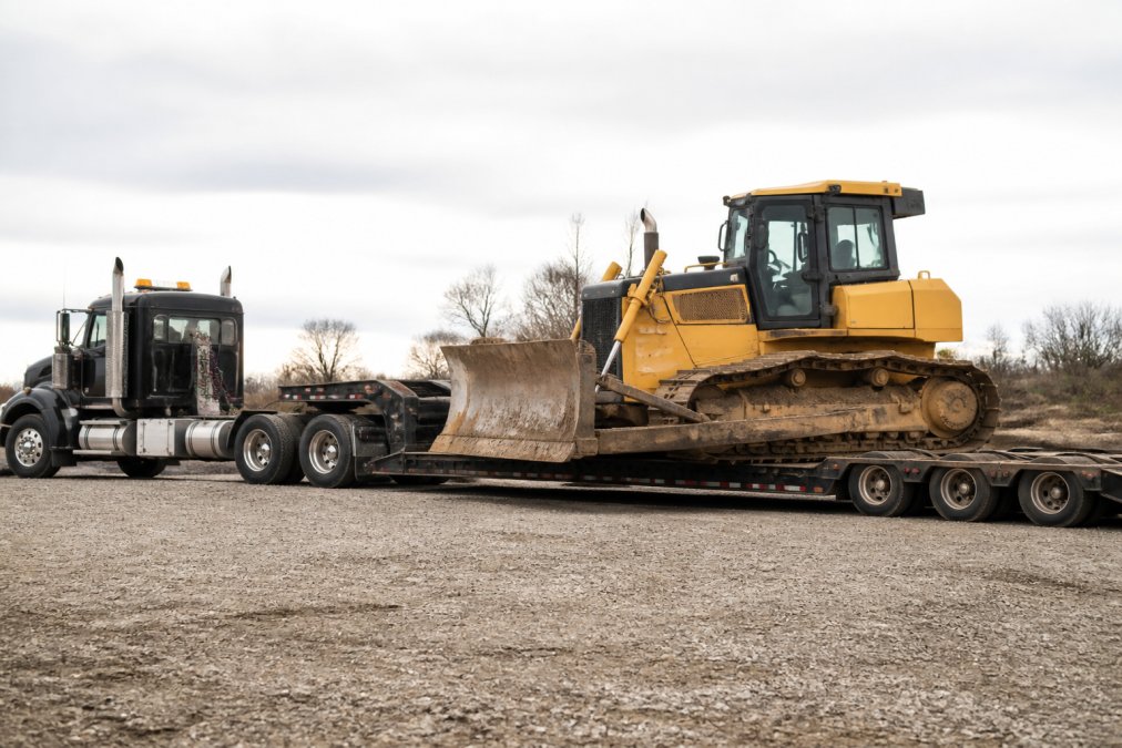 Towing Heavy Equipment in Omaha: What to Expect