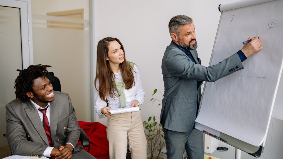 Empower Employees and Clients to Reach Their Goals