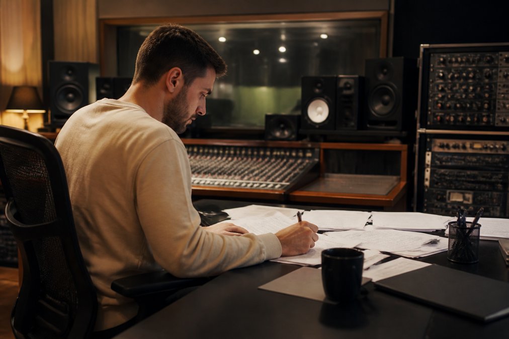 Transparent Music Distribution for Rights Management