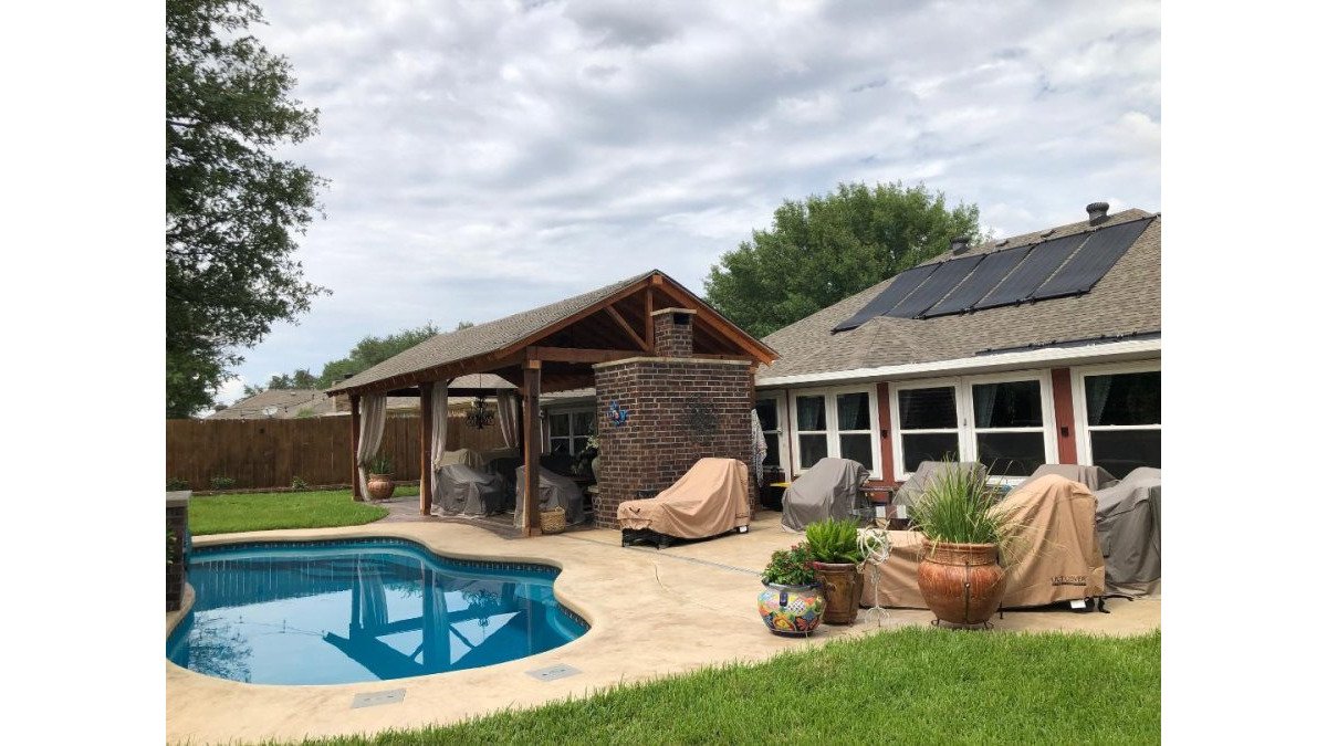 Solar Pool Heating Alternatives for Commercial Properties