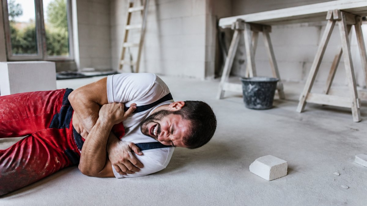 What Happens If a Contractor Is Not Insured