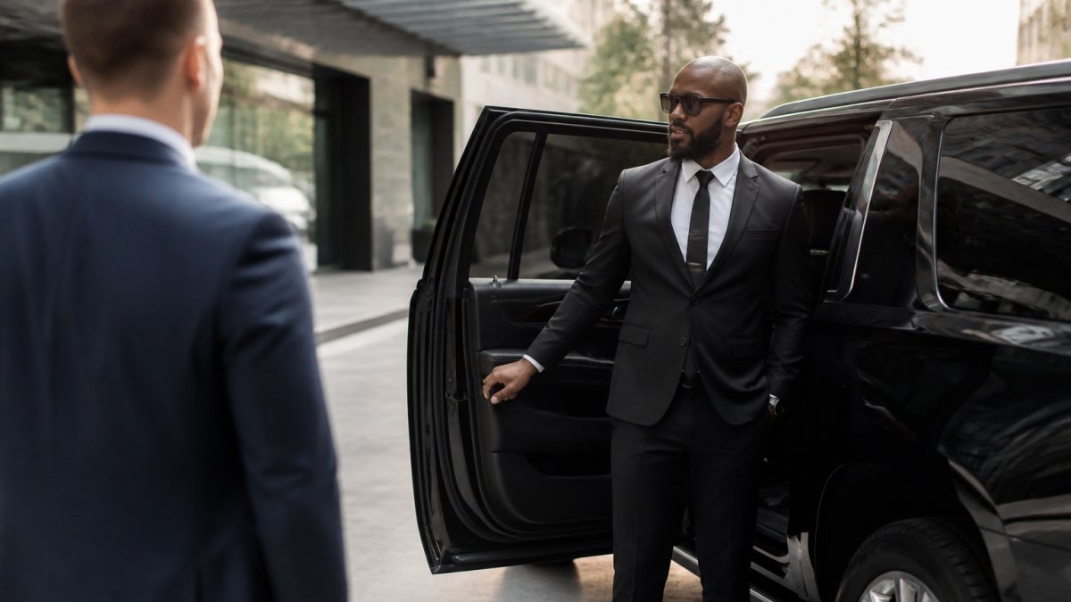 What to Expect From Executive Chauffeurs in Charlotte