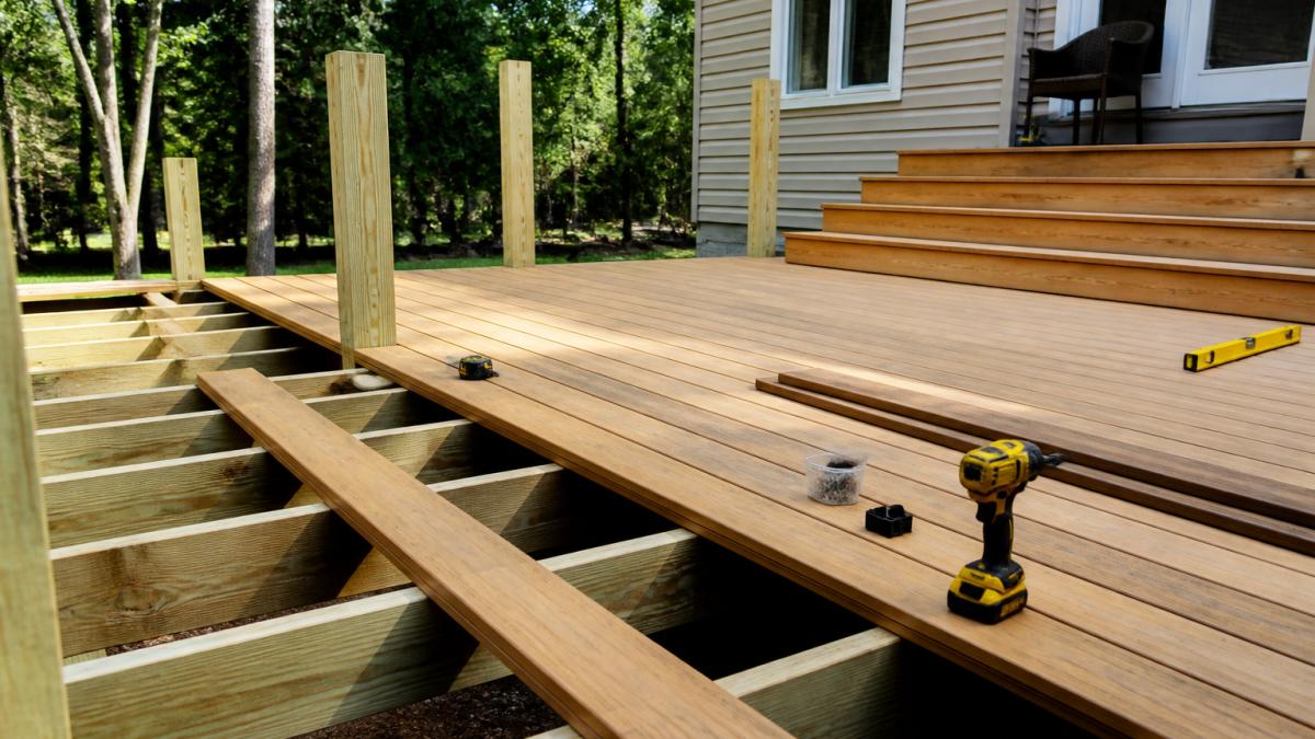 What to Look for in Deck Construction: A 2026 Guide