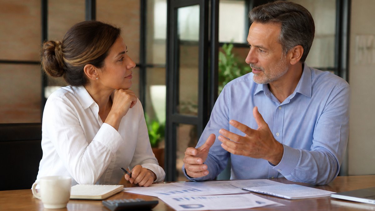 When to Hire an External Business Advisor: 2026 Guide
