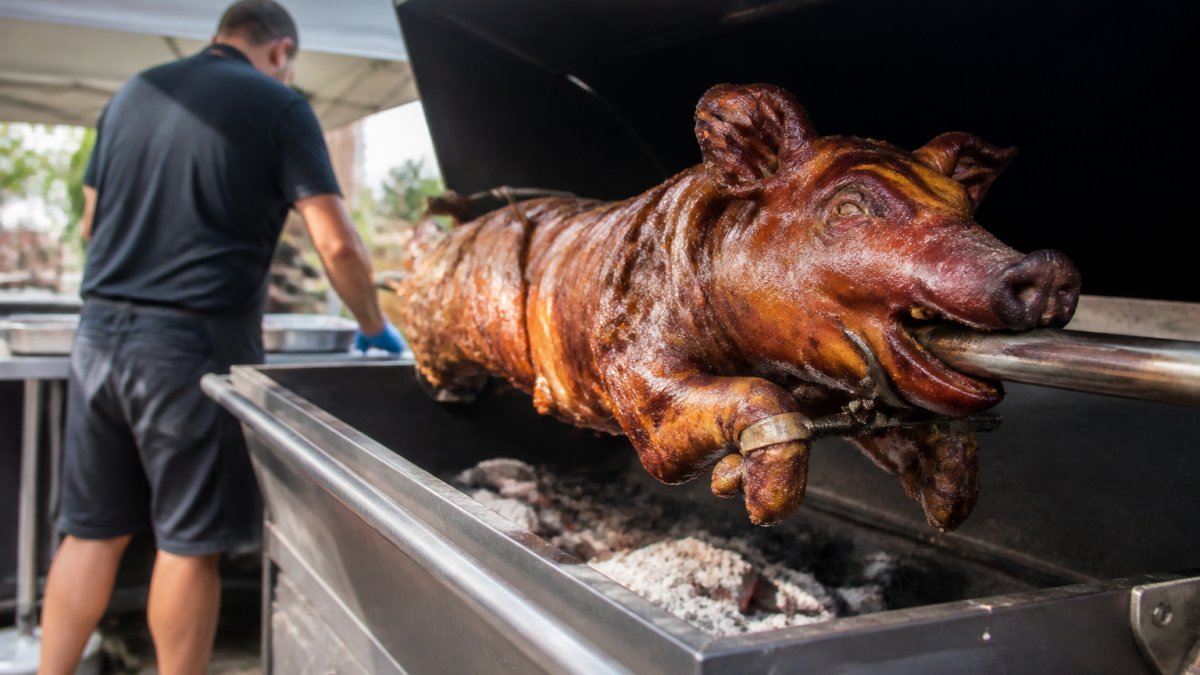Whole Hog Roast Catering: Planning Your Event