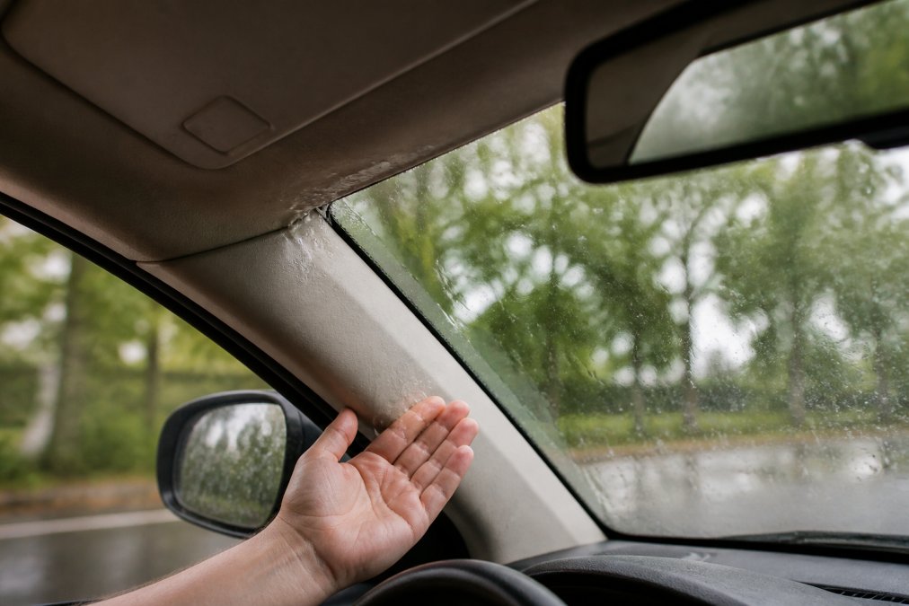 Why Windshield Leaks After Replacement Service