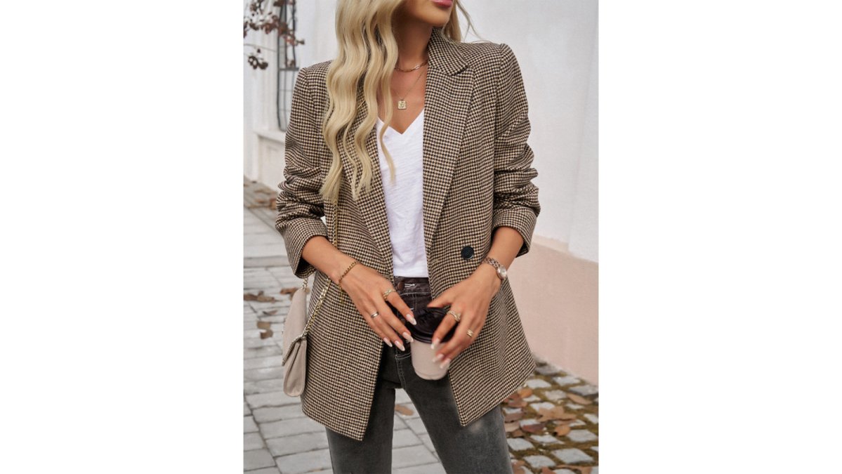 Women’s Classic Lapel Blazer